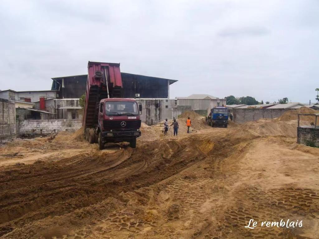 Congo Warehouses - Make Foundation