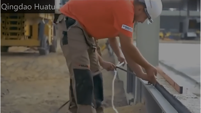 Polyurethane sandwich panel